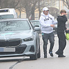 Bayernovo čudo od djeteta još uvijek nema položen vozački ispit, Karl u automobilu autoškole stigao na trening