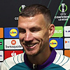 Džeko se s direktorom smijao saigraču, mislio da je postigao prvi gol u karijeri
