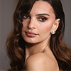 Emily Ratajkowski u smjelom izdanju: Pozirala ispred ogledala u čipkastom intimnom rublju