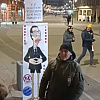 Nakon Bekute, građani u Čačku jajima gađali i lik Vučića: Prikazali ga s kokošjim nogama