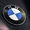 Ažurirani BMW-ov amblem će se uskoro pojaviti na svim modelima