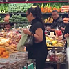Rihanna kao sav "normalan" svijet: Milijarderka snimljena u supermarketu, video osvojio mreže