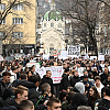 Pogledajte reakciju demonstranata kada su čuli da je direktor GRAS-a podnio ostavku: "Idemo na čitav sistem"