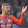 Džeko u Schalkeu sam čisti kopačke i ne predaje ih ekonomu, Kariusu posebno "pomogao"