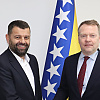 Hurtić održao sastanak s komesarom OSCE-a Christopheom Kampom, fokus na zaštiti prava nacionalnih manjina u BiH