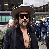 Britanski komičar Russell Brand negirao nove optužbe za silovanje i seksualni napad