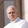 Papa Lav upozorio svećenike da im umjetna inteligencija ne piše propovijedi