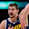 Jokić udario Dončića u lice pa u burnoj reakciji tražio odgovor od sudija