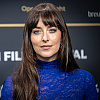 Dakota Johnson nakon raskida veze s Chrisom Martinom više nije posvećena ljubavnom životu