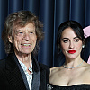 Mick Jagger sa 44 godine mlađom zaručnicom na zabavi ususret Oscarima: Privukla pažnju u providnoj haljini