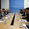 Vlada FBiH s energetskim i željezničkim sektorom o snabdijevanju naftom: Moguće i nove mjere