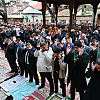 Muslimani širom svijeta i BiH danas obilježavaju Ramazanski bajram