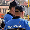 Policajci iz Kalesije i Živinica uhapšeni su kod kuće, sumnjiče ih da su koristili seksualne usluge