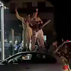 Nakon traktora u Sarajevu, u Sanskom Mostu motorna pila: Navijači na neobičan način slavili pobjedu