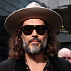 Russell Brand: Spavao sam sa 16-godišnjakinjom kada sam imao 30 godina
