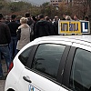 Automobili sve više sami voze: Da li će nam trebati autoškola i obuka u budućnosti?