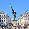 U centru Londona postavljena statua s potpisom Banksyja: Privukla veliku pažnju prolaznika