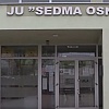 Uposlenici Sedme osnovne škole traže od Hote Muminović da obustavi razrješenje direktorice