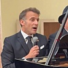 Muzički duo kakav niko nije očekivao: Macron se uhvatio mikrofona, Pashinyan ga pratio na bubnjevima