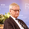 Carl Bildt: Schmidt je bio pod udarom Rusije, a sada ga je oborila Amerika