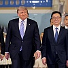 Pogledajte kako je Donald Trump dočekan u Kini: Na aerodromu upriličena posebna ceremonija