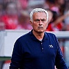 Mourinho zasad stao u kraj nagađanjima o povratku u Real, ali i odgodio odluku o produžetku s Benficom