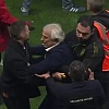 Halilhodžić otkrio šta je govorio huliganima tokom haosa na terenu: "Znao sam da mene neće napasti"