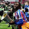 Ovo je prvi nogometaš u historiji koji je osvojio dva evropska trofeja u istoj sezoni