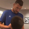 Džeki dječak tražio autogram, Dijamant simpatičnom reakcijom nasmijao sve: "Igrala, igrao"