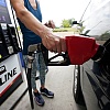 Cijene benzina u SAD-u pale ispod četiri dolara po galonu, prvi put od marta