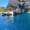Vatrogasci objavili novi snimak požara kod Hvara: Vatra potpuno "progutala" katamaran