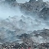 Planina smeća u Indoneziji gori već osam dana, brojni stanovnici morali napustiti domove