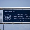 Aerodrom u SAD-u zvanično dobio ime po Donaldu Trumpu, poslije promjene prvi sletio njegov sin