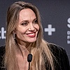 Angelina Jolie se sprema za novo životno poglavlje: Godinama priča o odlasku iz Los Angelesa