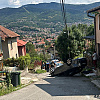 Sarajevo: Saobraćajna nesreća u Starom Gradu, automobil završio na krovu