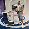 Zvonko Komšić vodio emisiju u šorcu: Ovo je razlog njegovog "neobičnog" modnog izdanja