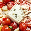 Pasta s fetom i cherry paradajzom je lagan, jednostavan i hranjiv obrok za svaki dan