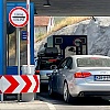 Duge kolone vozila na graničnim prelazima iz BiH u Hrvatsku