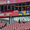 Arsenalov stadion od danas krasi novi šampionski detalj, a tu je i nezaobilazna zastava BiH