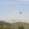 Helikopter Oružanih snaga BiH od ranih jutarnjih sati gasi požar kod Konjica