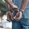 Užas u Derventi: Muškarac (49) namamio djevojčicu (14) na SUP dasku pa je obljubio, određen mu pritvor