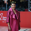 Marija Škaričić zablistala na crvenom tepihu u elegantnoj kreaciji Kaftan Studija