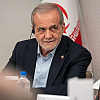 Predsjednik Irana brani sporazum sa SAD-om dok Teheran prijeti odgovorom susjedima