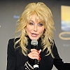 Teško djetinjstvo Dolly Parton: Pjevačica je odrastala u kućici bez vode i struje s 11 sestara i braće