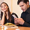 Jeste li čuli za trend "pheromone-maxxing": Mladi muškarci prestaju koristiti dezodorans iz bizarnog razloga